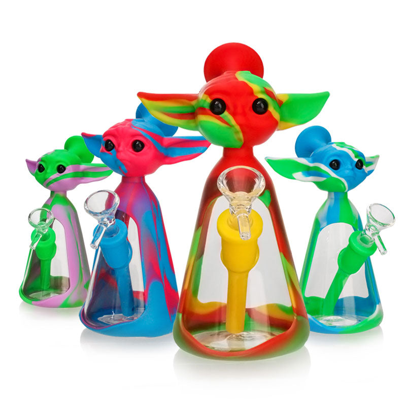 TX-168 Baby Yoda Silicone and Glass 7in Water Pipe