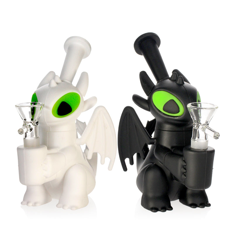 𝗧𝗫-𝟮𝟬𝟳 Toothless Dragon Silicone 5in Water Pipe